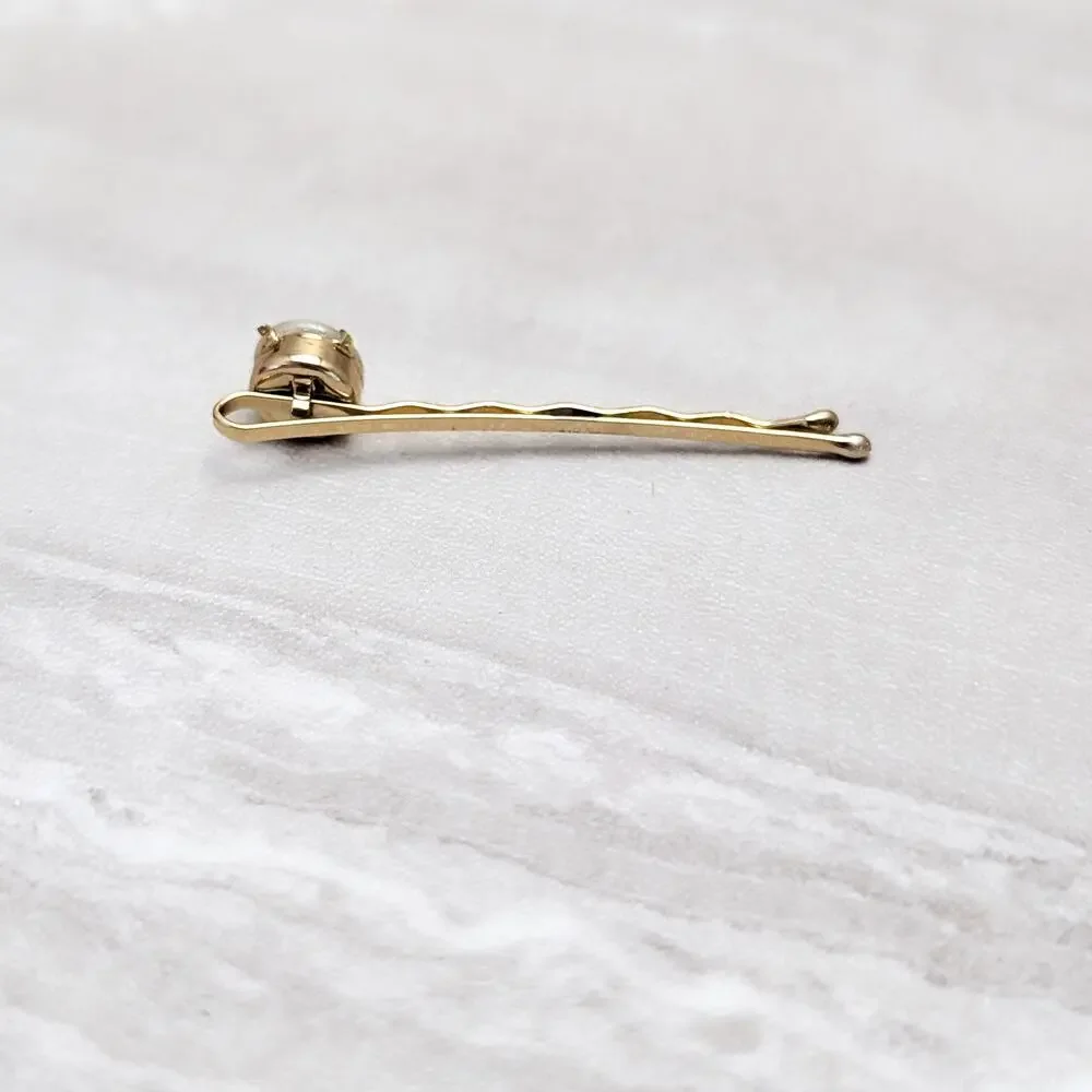 Vintage Hair Clip - Gold Tone with Faux Pearl
